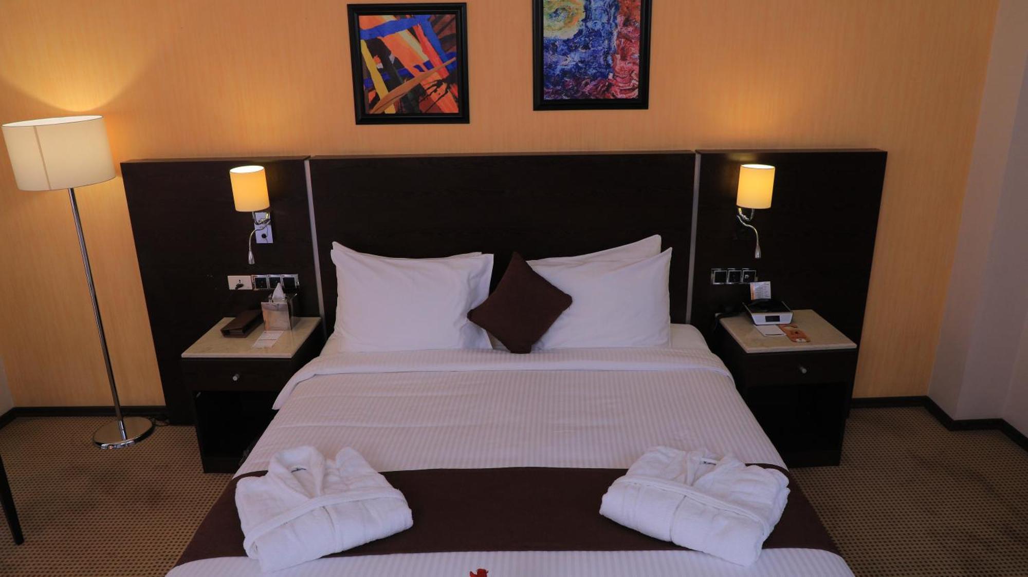 Cassiopeia Hotel Addis Ababa Exterior foto